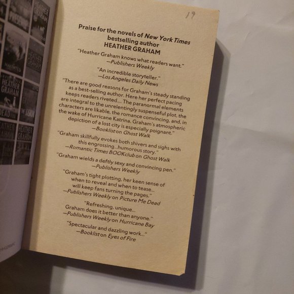 Kiss of Darkness - Picture 4 of 4